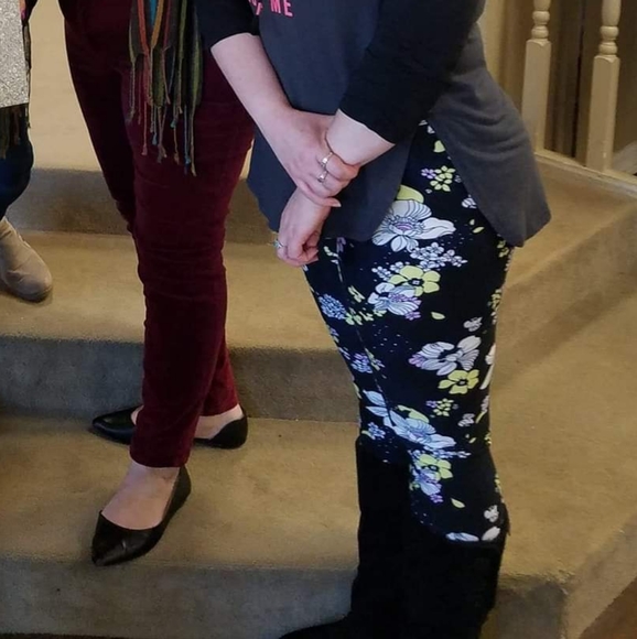 Brushed Floral Leggings - Picture 5 of 5